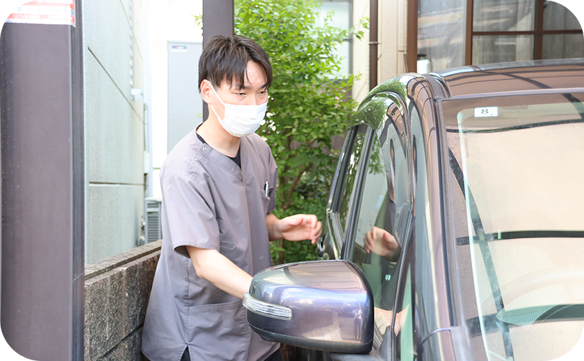 車・携帯・タブレット貸与で、訪問業務を支えます